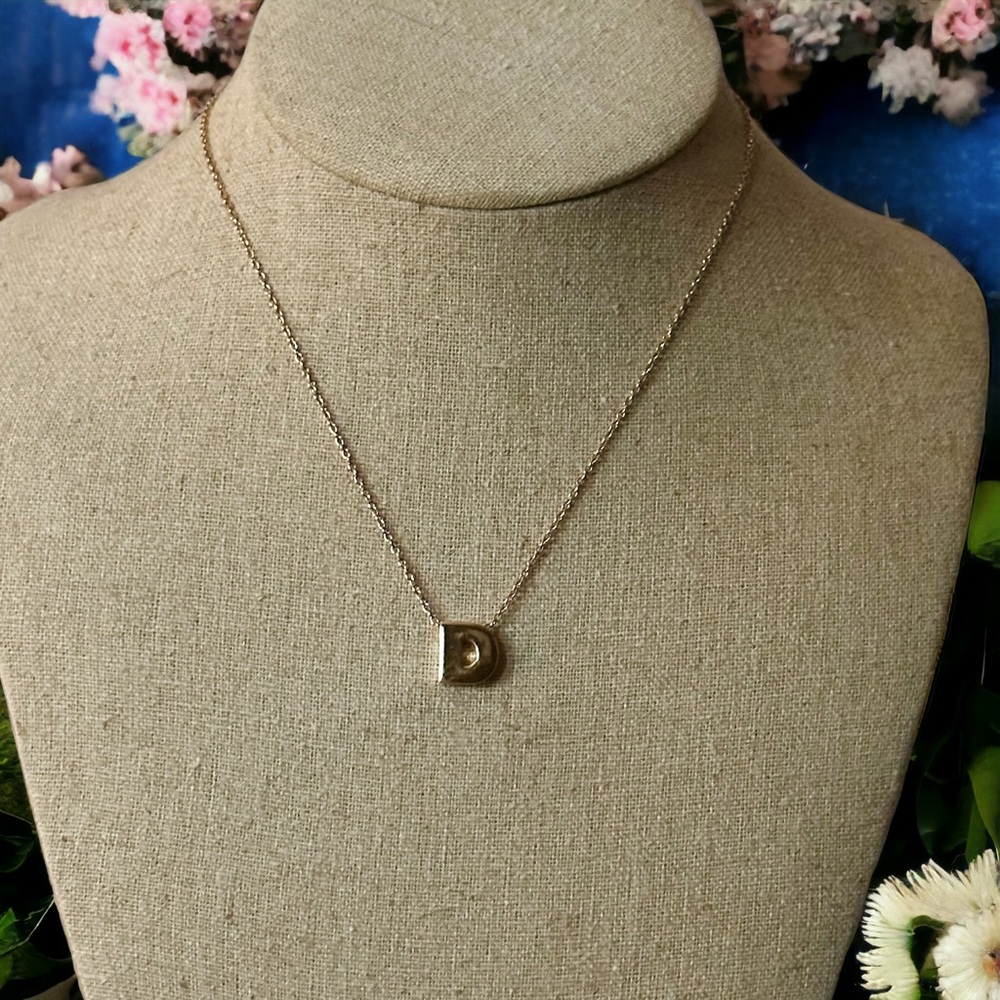 Vintage Avon initial D necklace